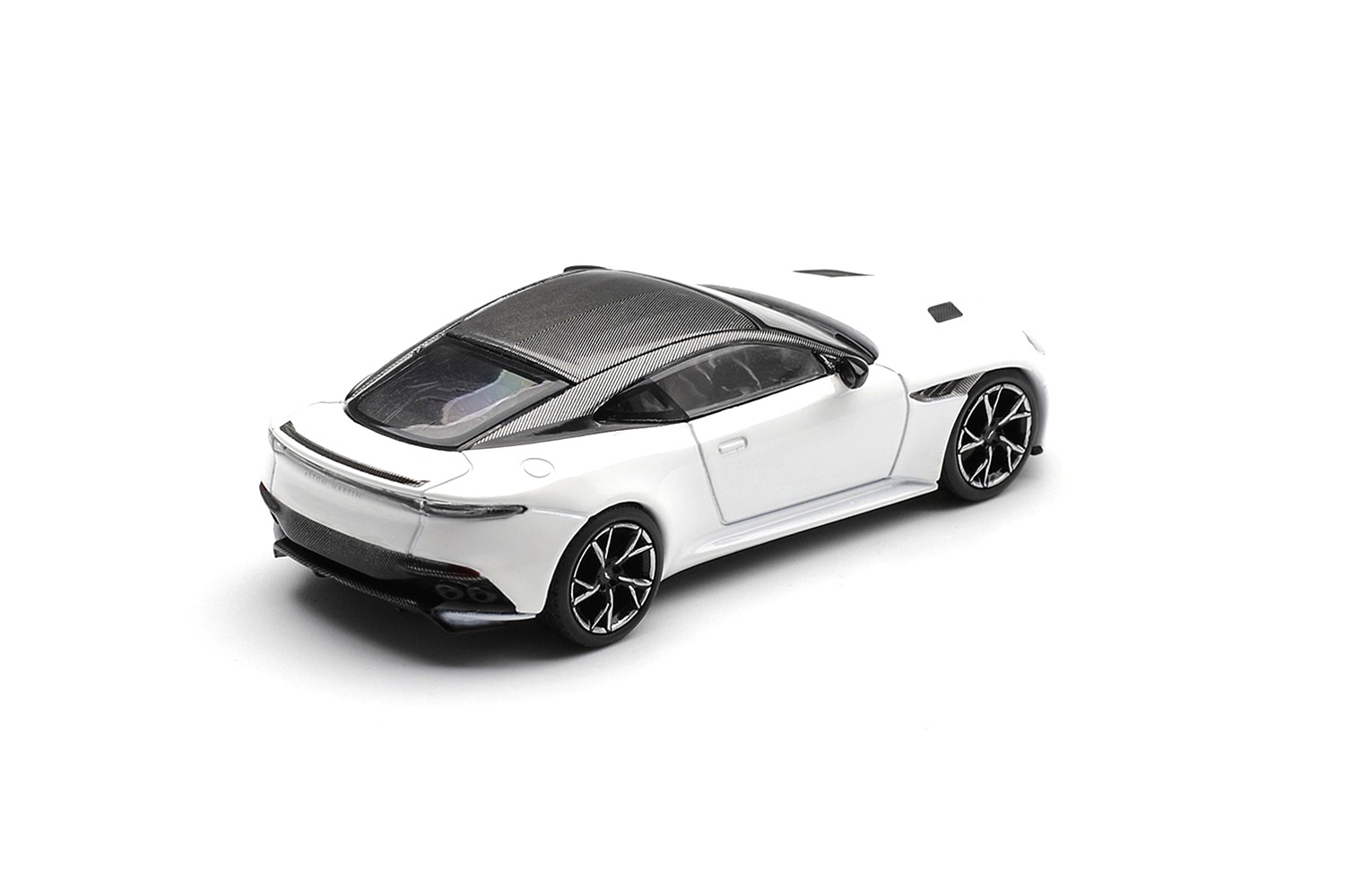 Aston Martin BDS Stratus 2024 white 1:64 Mini GT