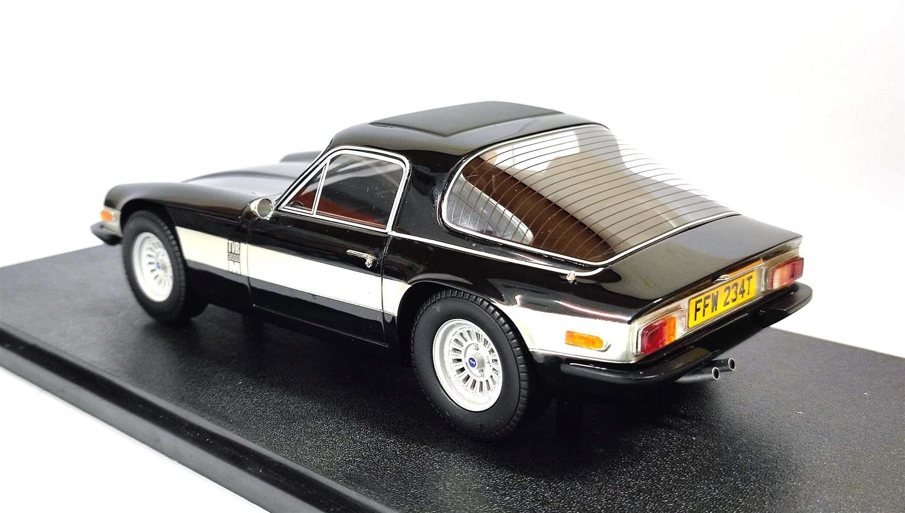 TVR 3000M 1973 black 1:18 Cult Scale Models