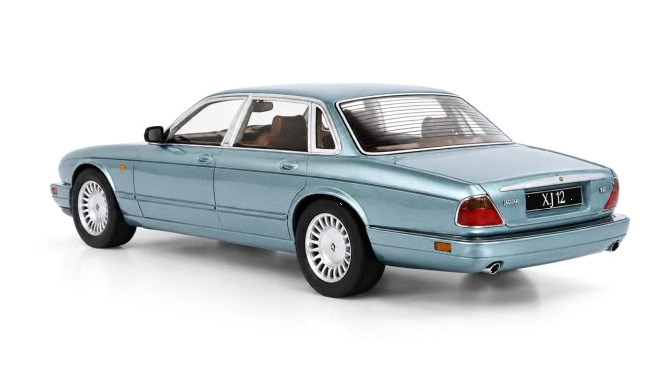 Jaguar XJ6 Sovereign X300 1995 ice blue 1:18 Cult Scale Models