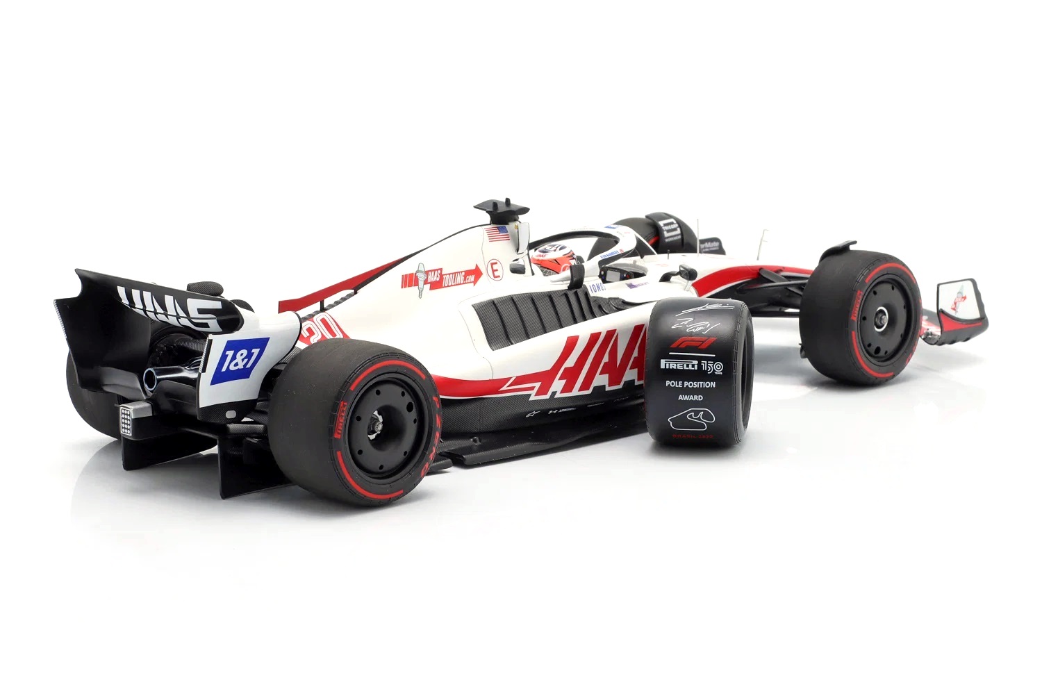 HAAS F1 Team VF-22 #20 K.Magnussen Pole Position Brazil GP 2022 1:18 Minichamps 