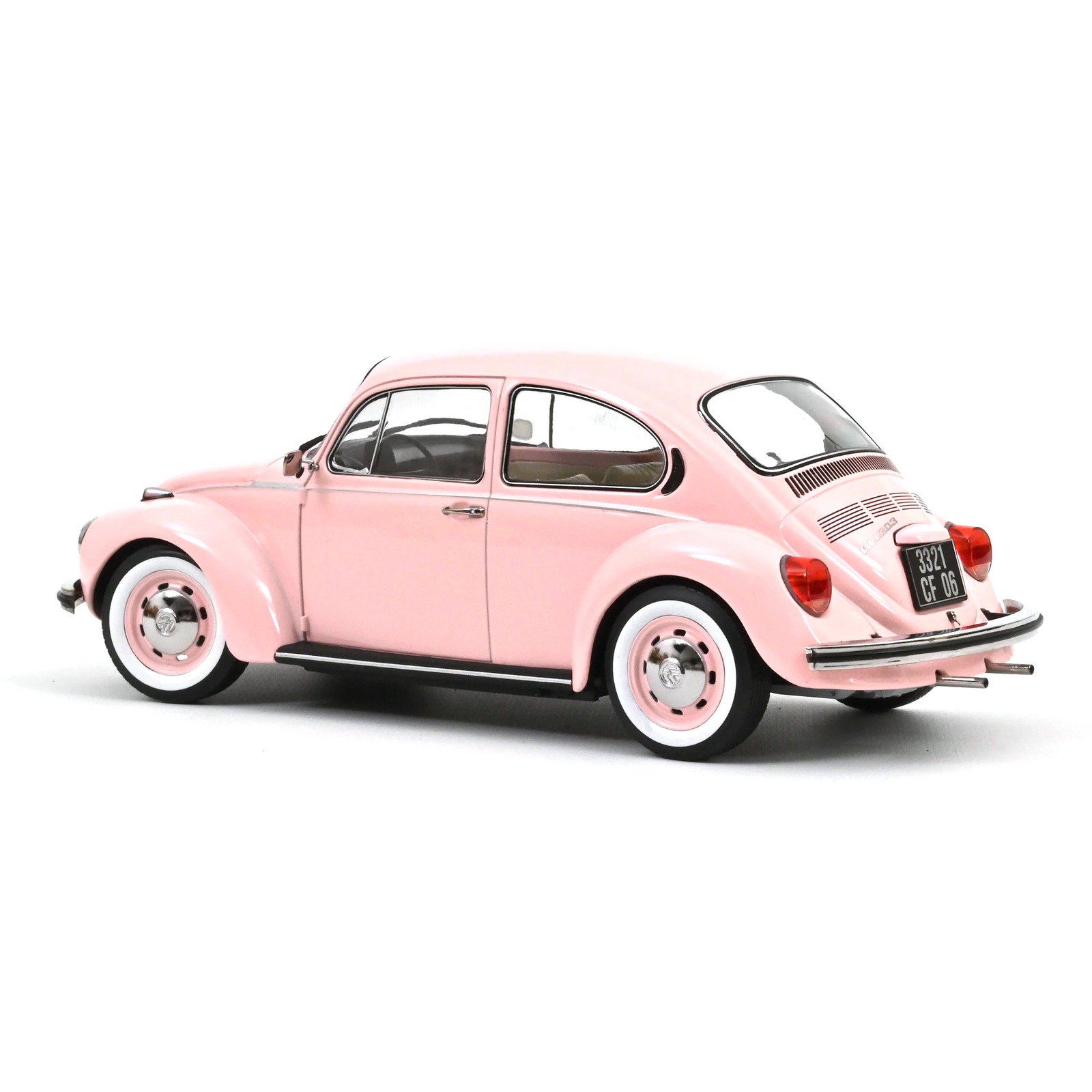 Volkswagen 1303 1973 pastel pink 1:18 Norev