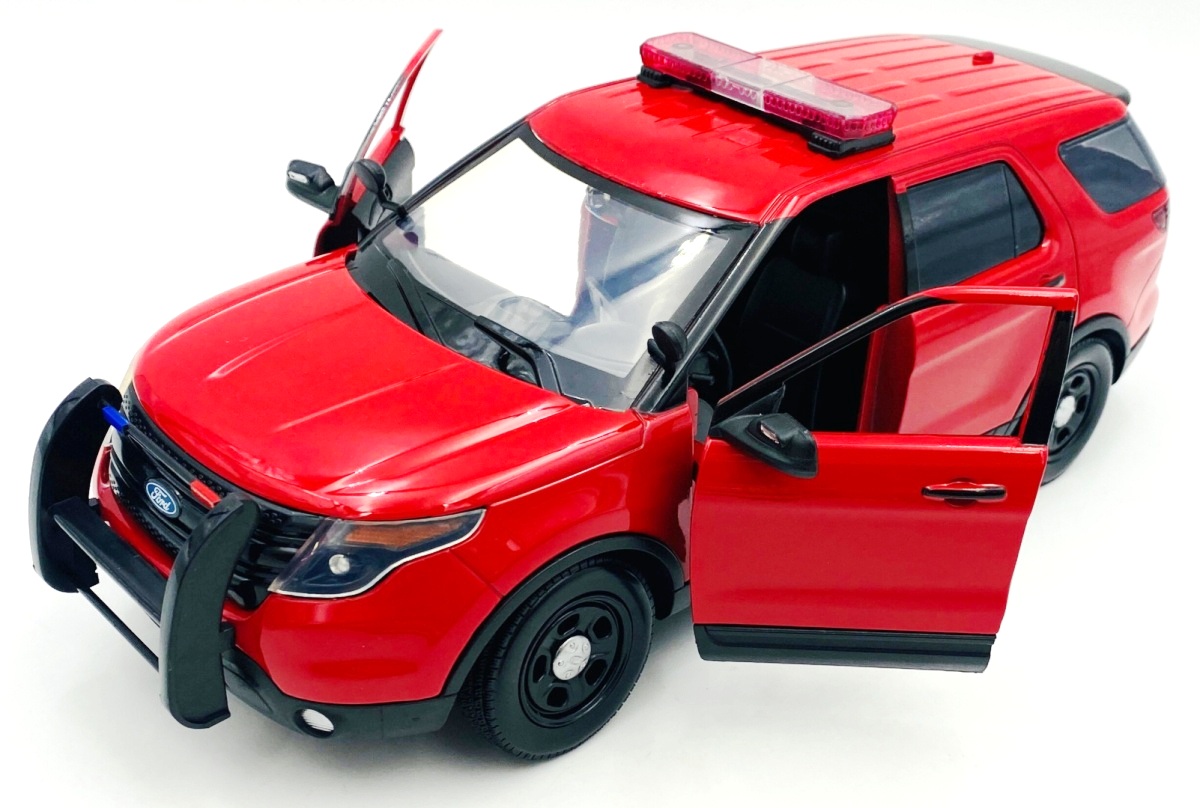 Ford Police Interceptor Utility Fire Marshal 2015 red 1:18 Motor Max