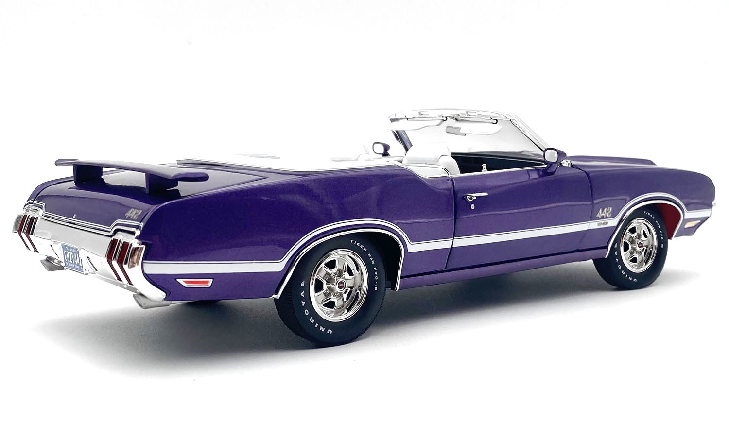 Oldsmobile 442 W-30 Convertible 1970 plum crazy 1:18 Acme Diecast