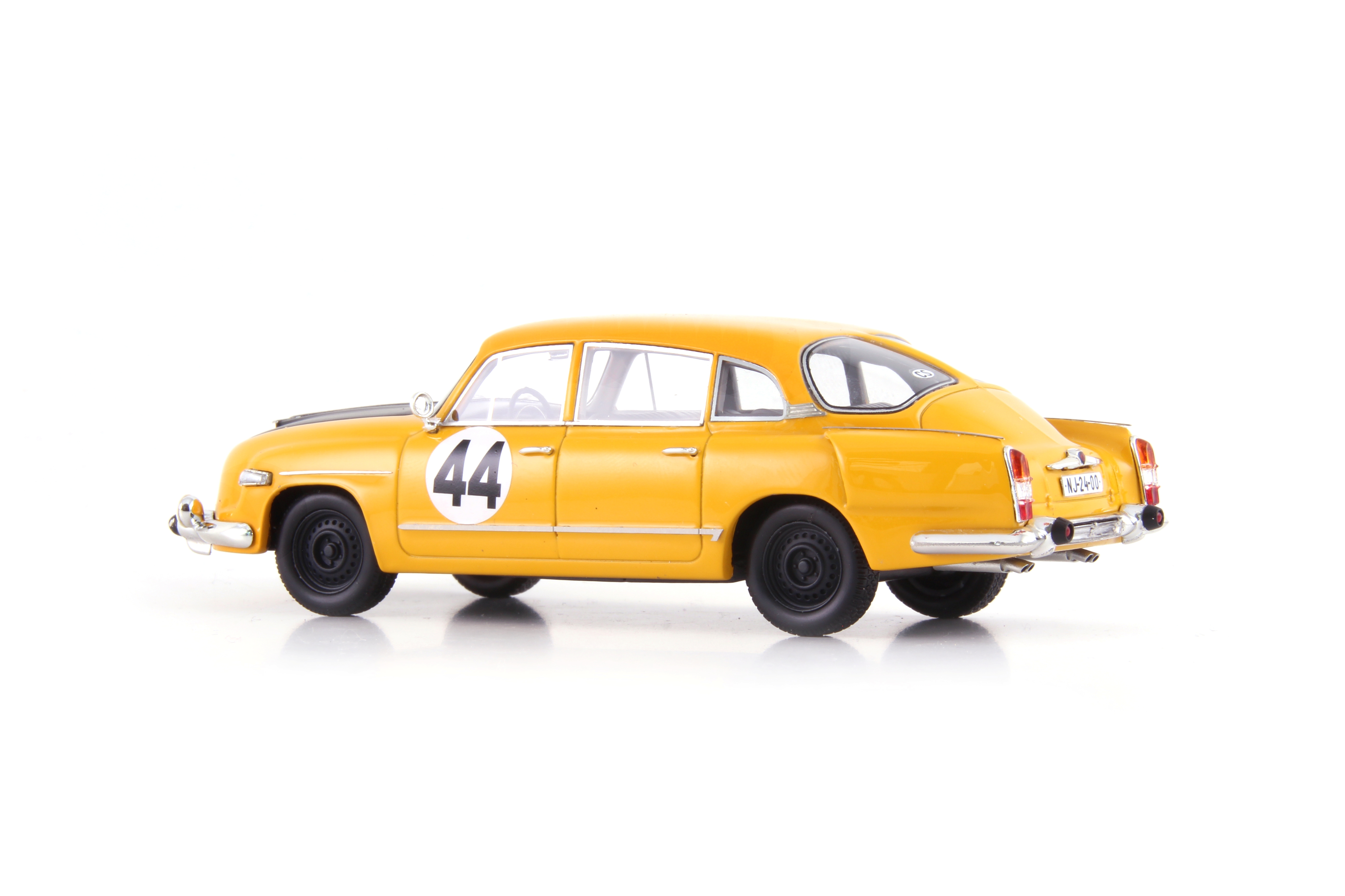 Tatra 603-2 B5 #44 Marathon de la Route 1966 1:43 AutoCult