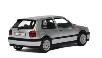 Volkswagen Golf MKIII VR6 1994 diamant silver 1:43 Solido