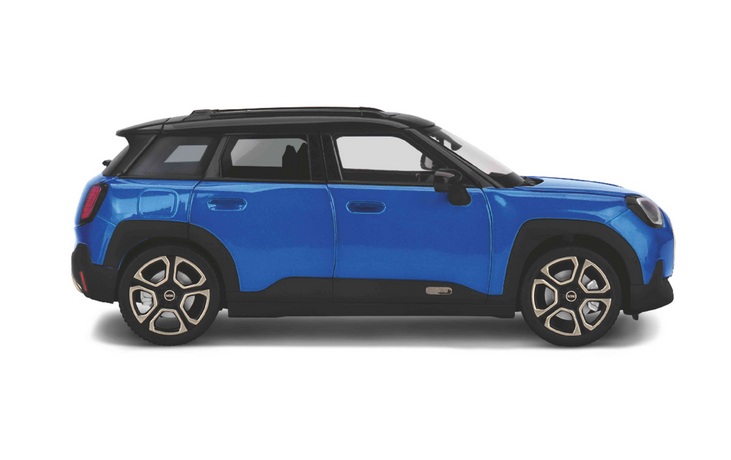 Mini Aceman SE 2024 blazing blue 1:18 Minichamps