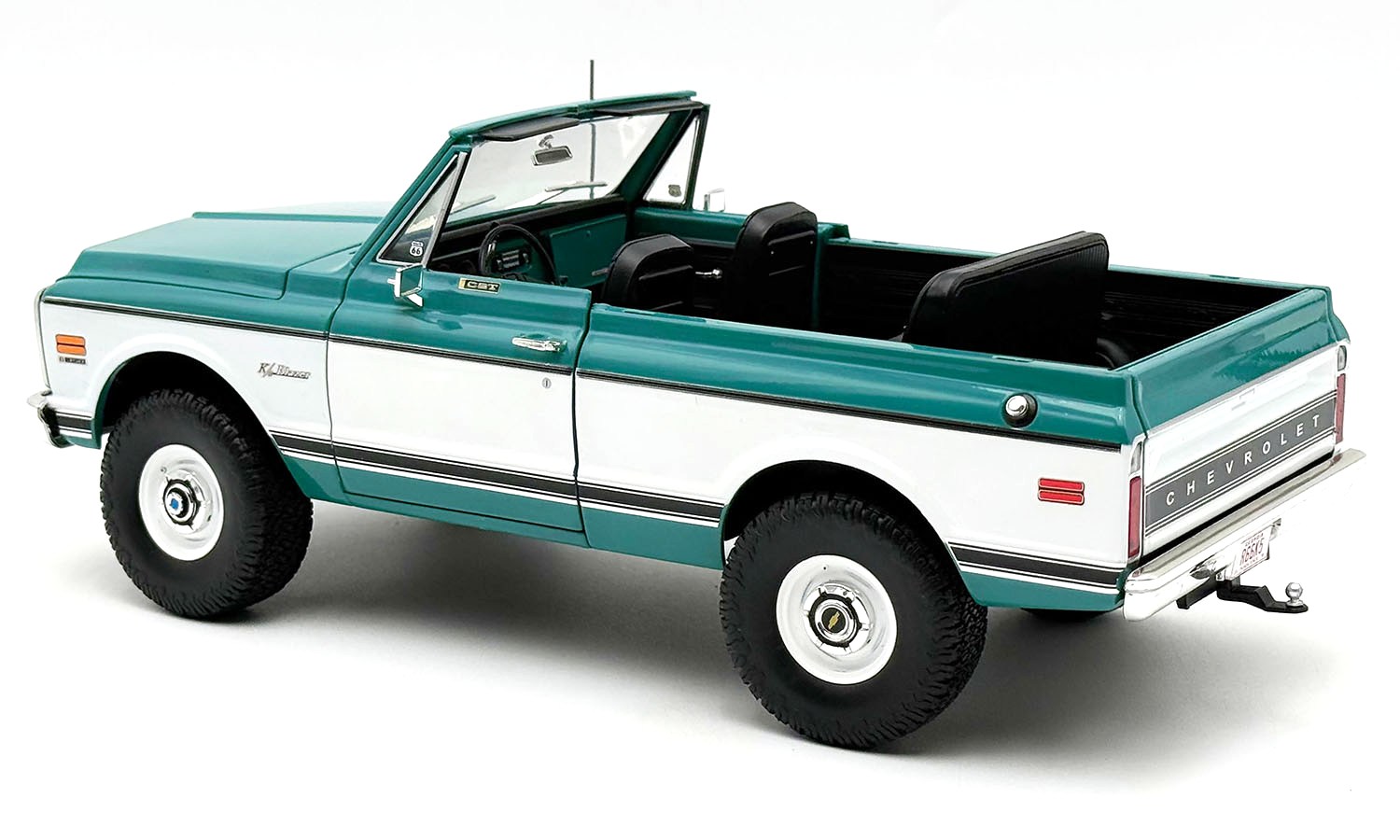 Chevrolet Blazer K/5 CST 1972 medium green 1:18 Acme Diecast