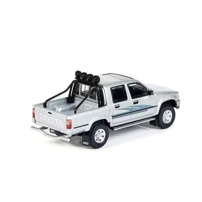 Toyota Hilux LN107 1994 silver grey 1:64 Massdi