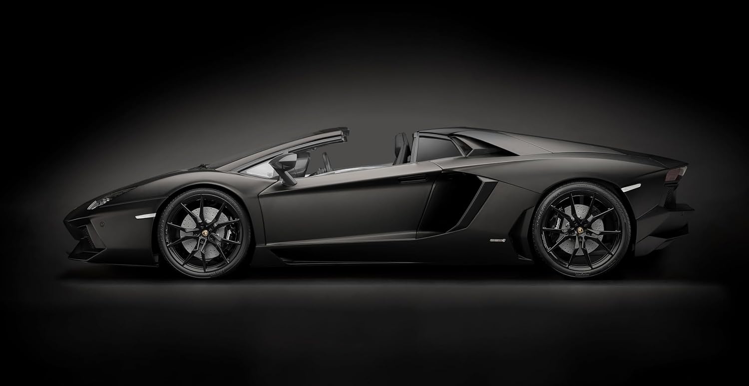 Lamborghini Aventador LP700-4 Roadster 2011 Model Kit 1:8 Pocher