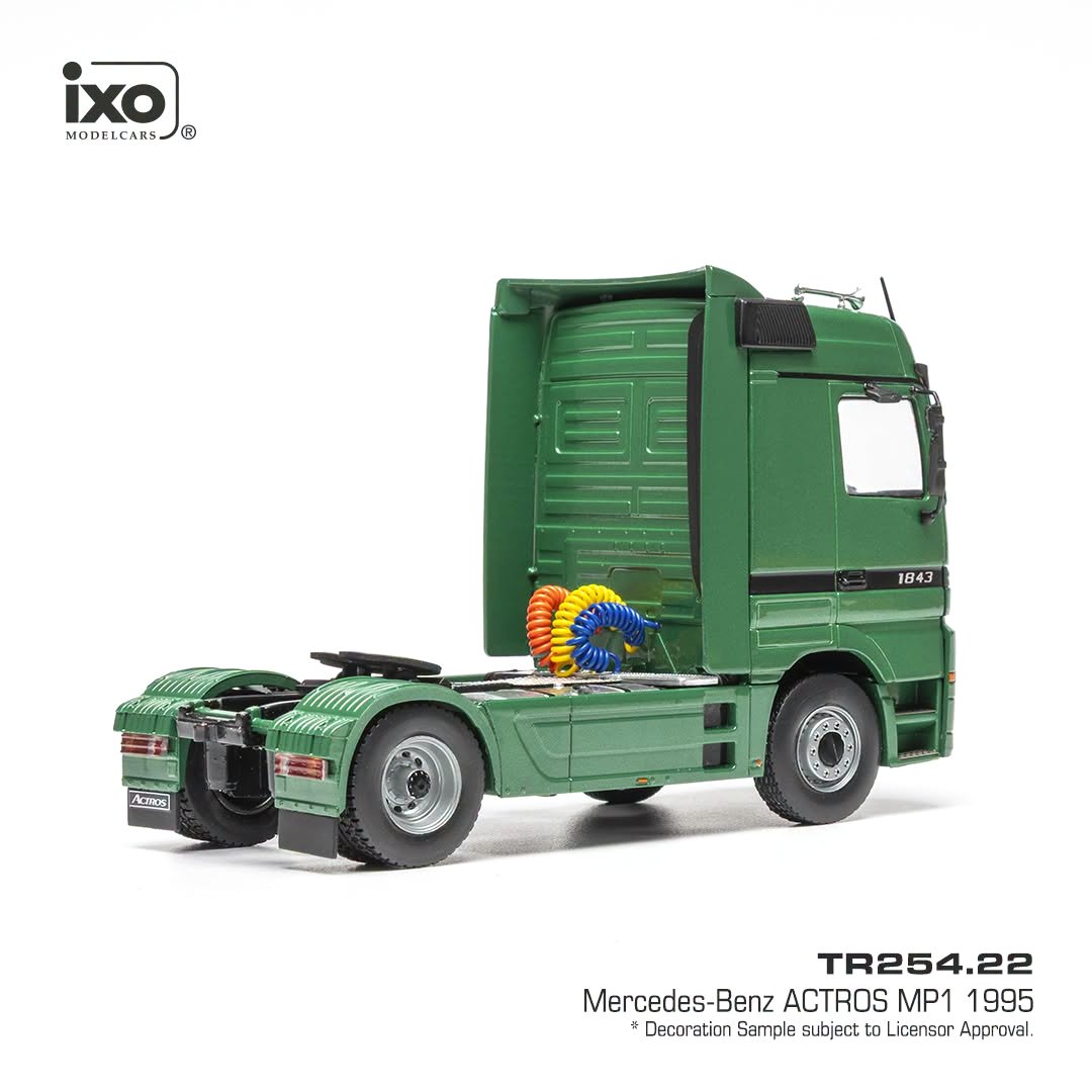 Mercedes-Benz Actros MP1 1995 green 1:43 Ixo Models