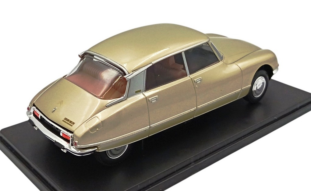 Citroen DS23 Pallas 1973 champagne 1:24 Altaya