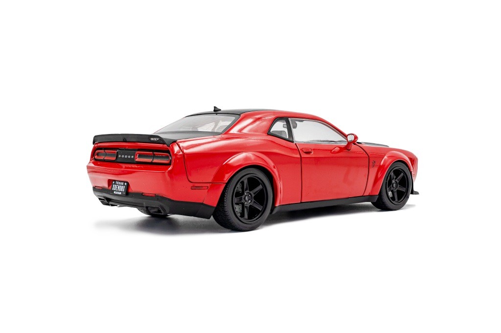 Dodge Challenger Demon 2023 red 1:18 Solido