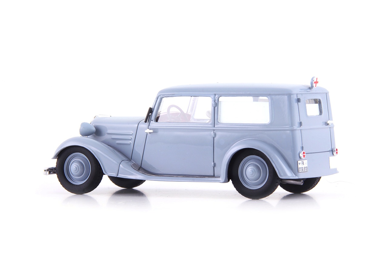 Tatra 57B Sanitka Sodomka 1940 1:43 AutoCult
