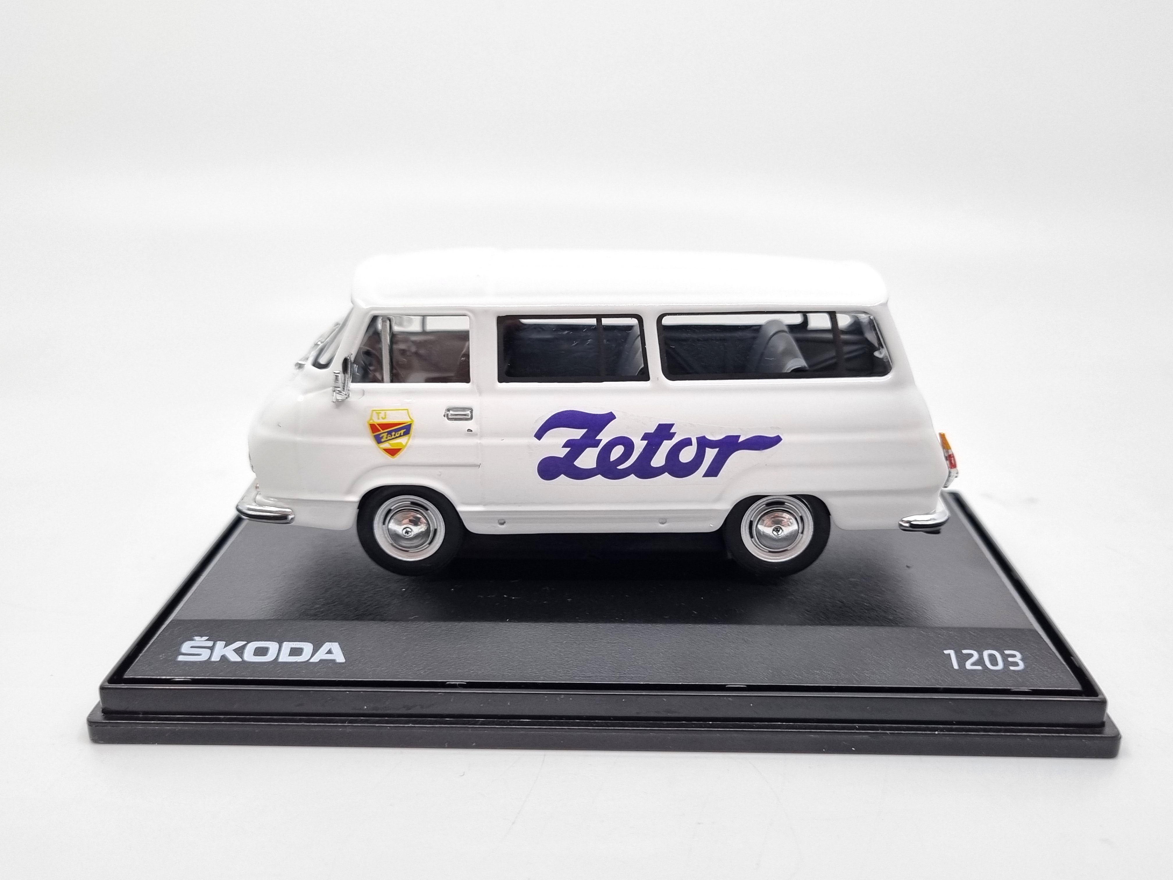 Škoda 1203 TJ Zetor Brno 1:43 Svět autíček