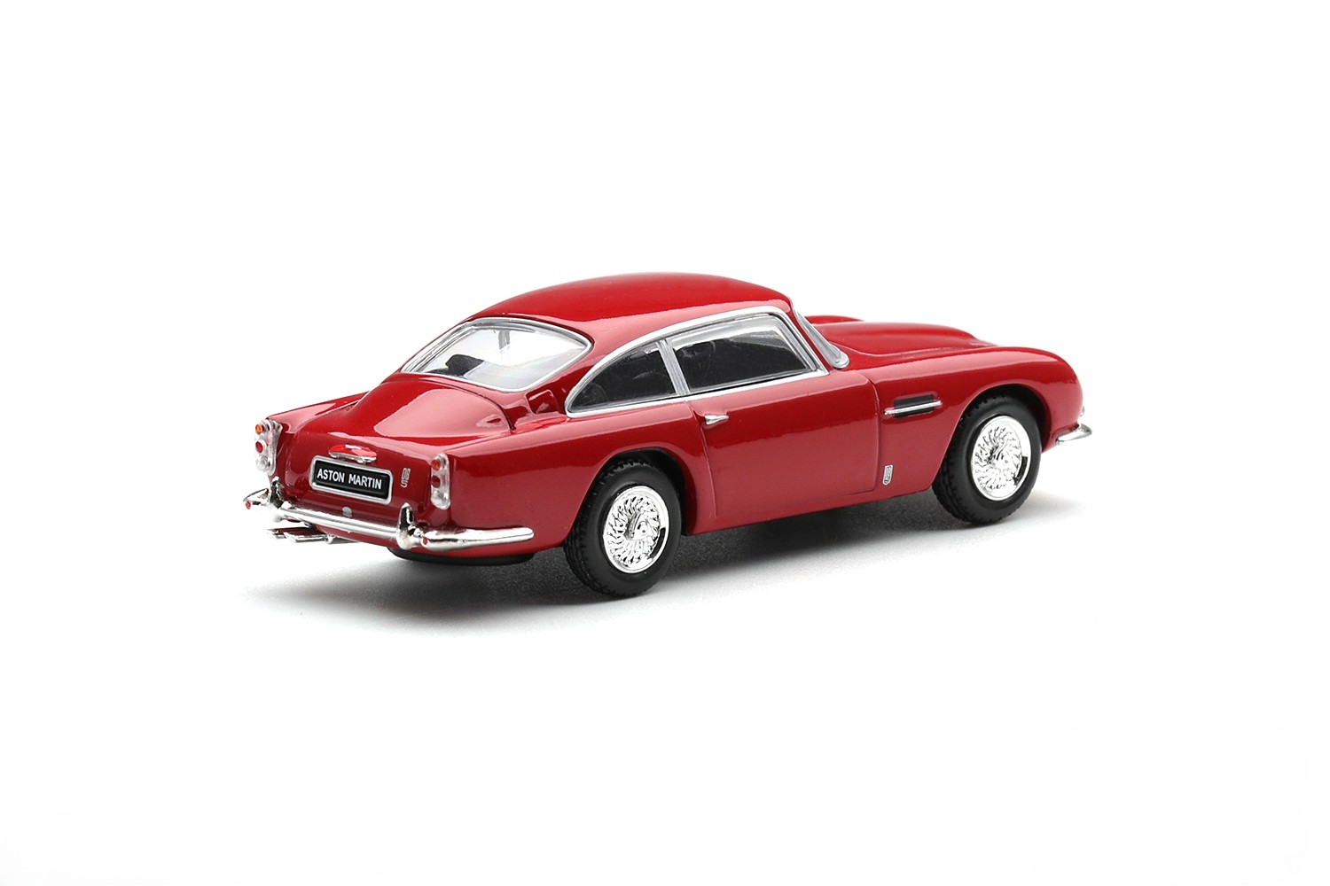 Aston Martin BD5 1965 fiesta red 1:64 Mini GT