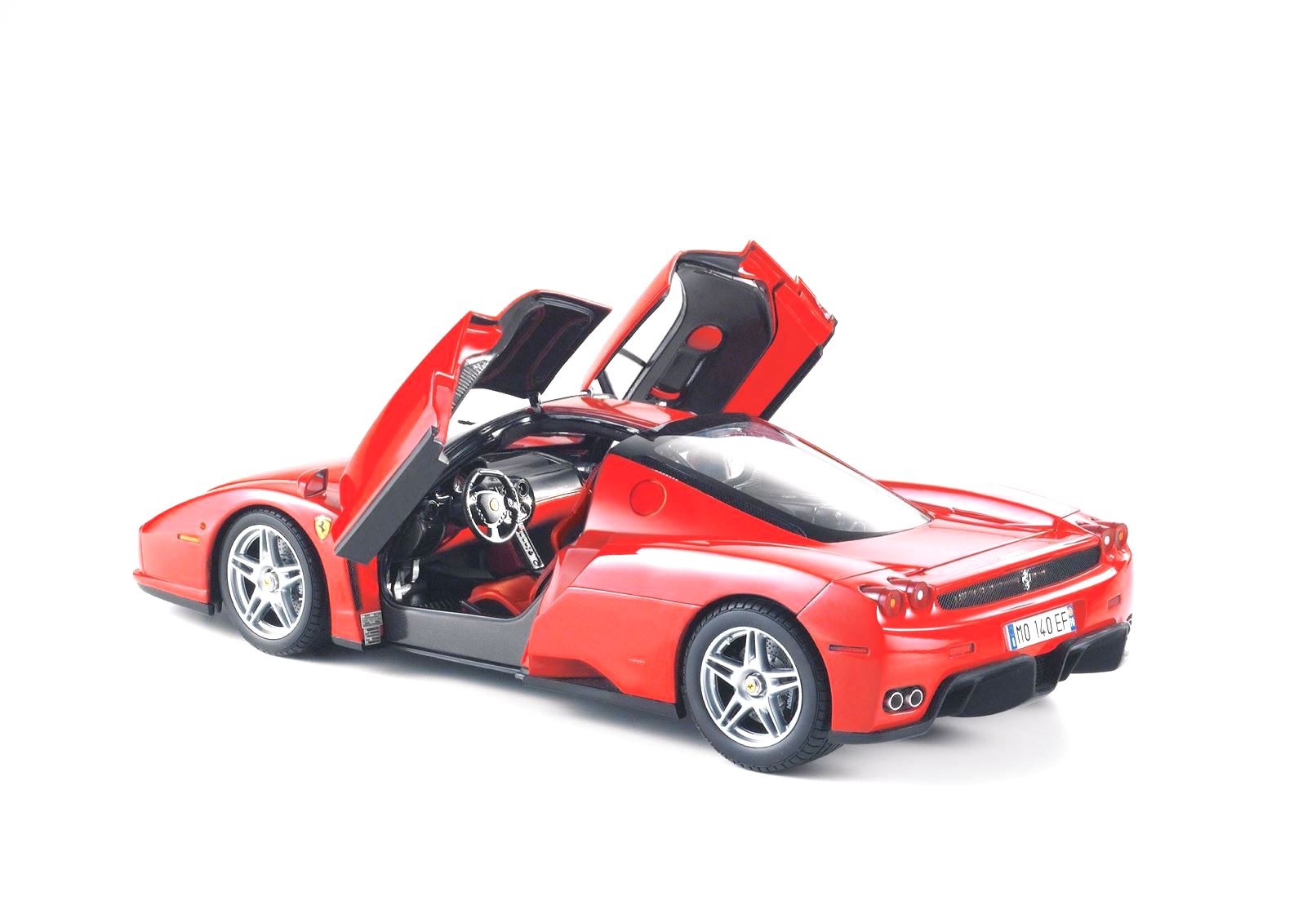 Ferrari Enzo Rosso Corsa 1:18 B.B.R.