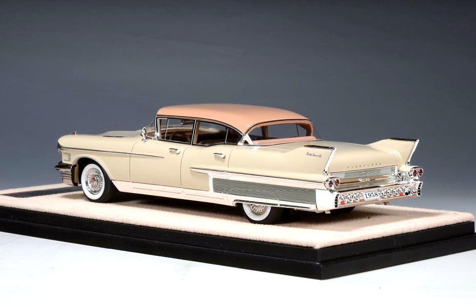 Cadillac Fleetwood Sixty Special 1958 buckskin with light rose top 1:43 Stamp Models