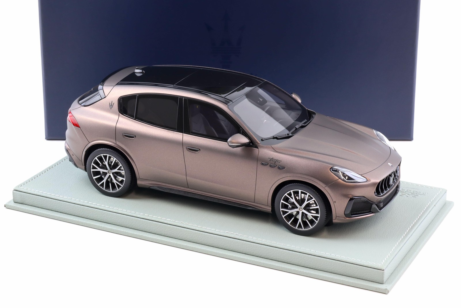 Maserati Grecale Trofeo 2022 Bronze 1:18 B.B.R.