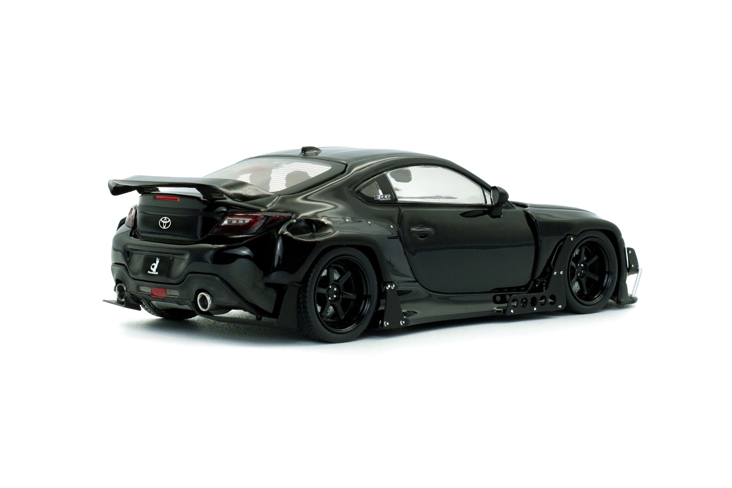 Pandem Toyota GR86 2022 black 1:43 Solido