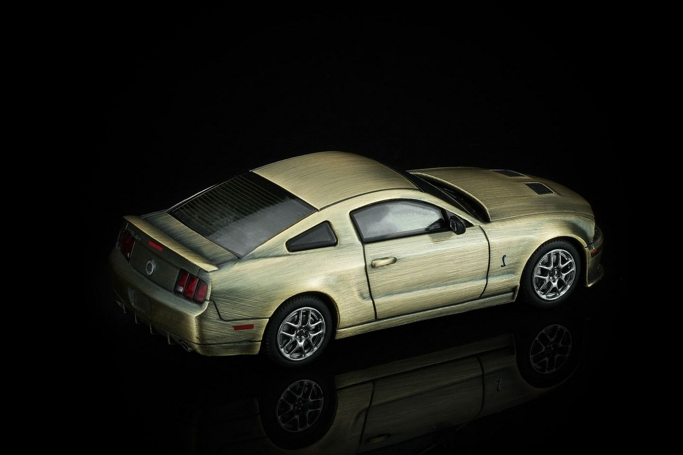 Ford Mustang Shelby GT500 2007 *HEC 2026* vintage bronze 1:64 Motorhelix x Greenlight
