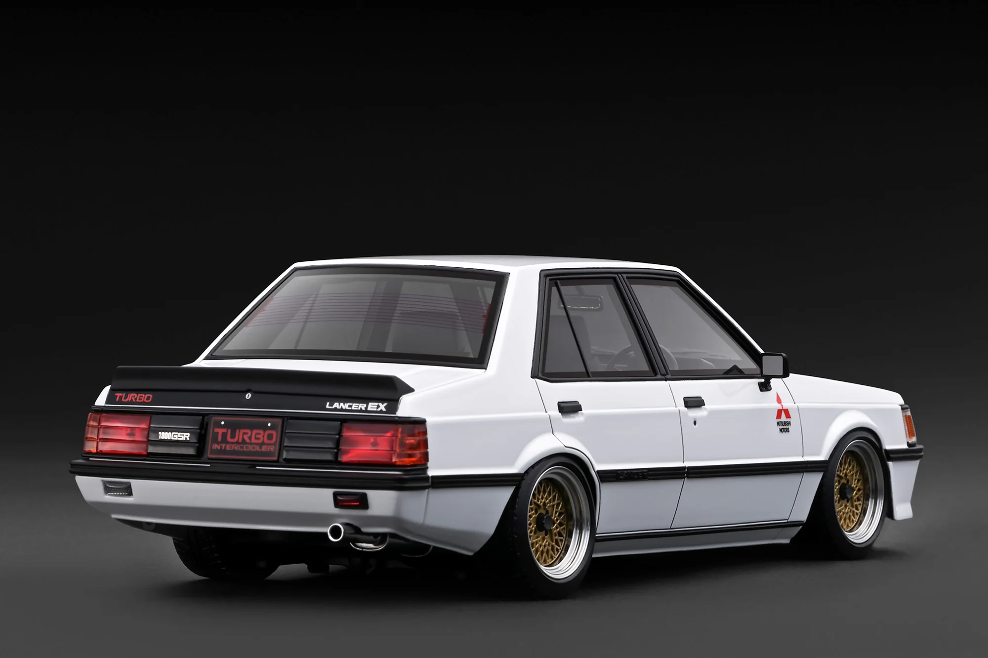 Mitsubishi Lancer EX GSR Turbo A175A white/black 1:18 Ignition Model