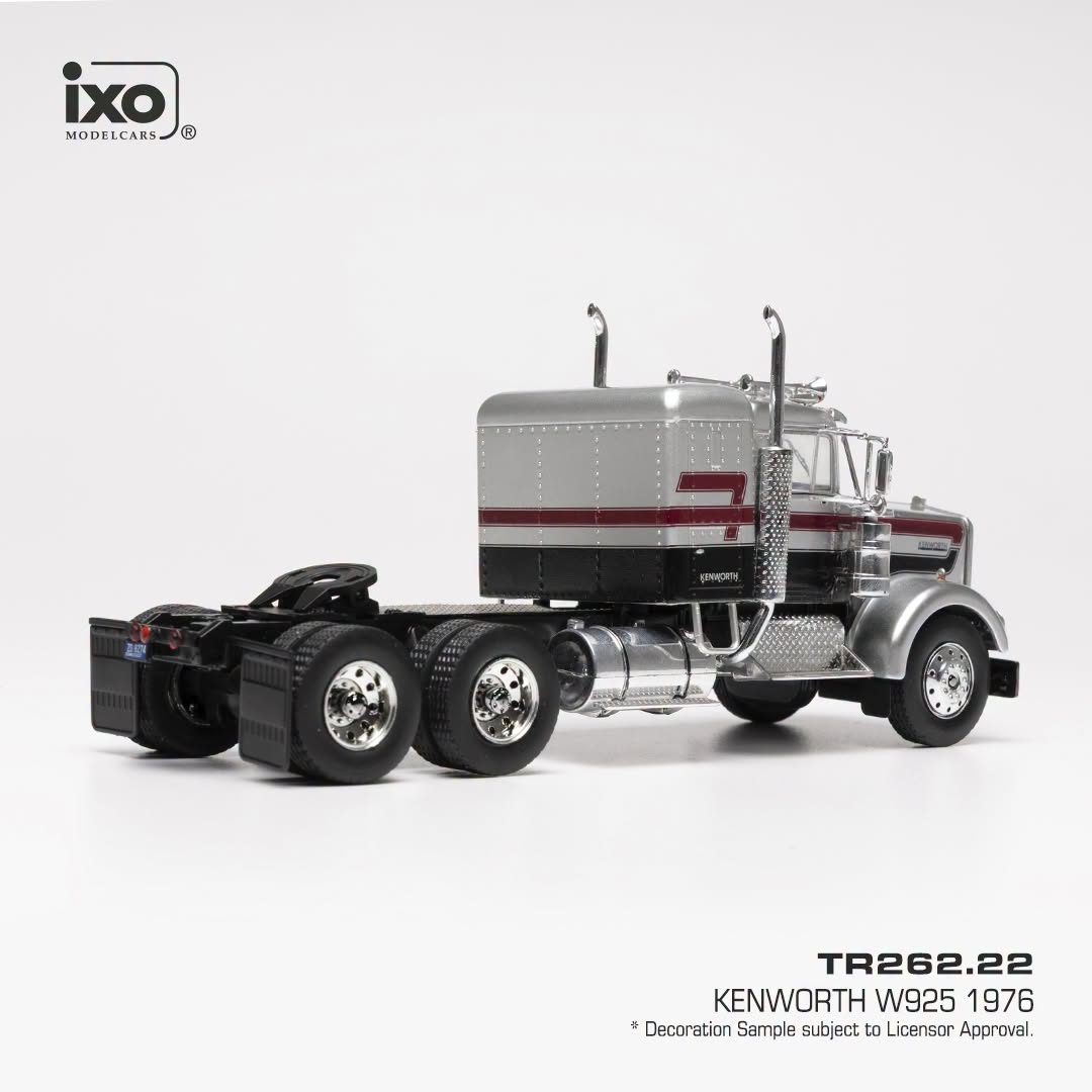 Kenworth W925 Tractor Truck 3-Assi 1976 silver/red/black 1:43 Ixo Models