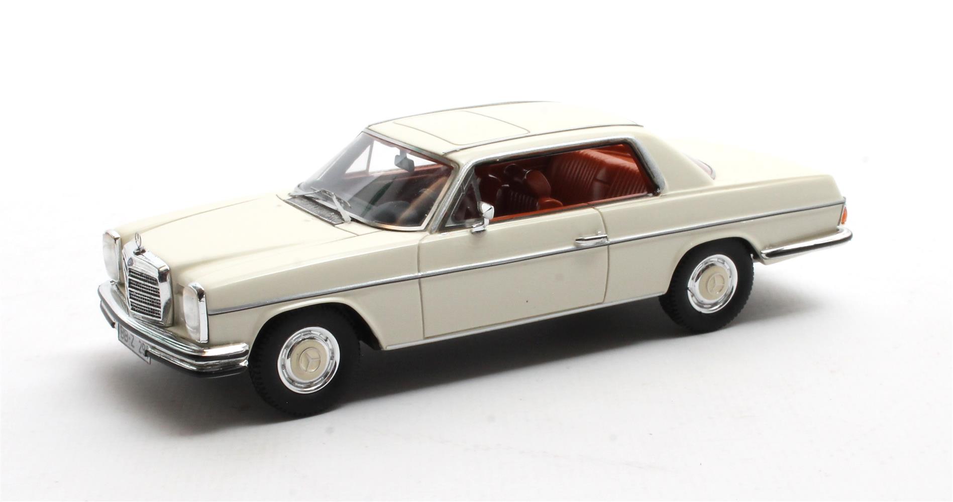 Mercedes-Benz S-Class 280C Coupe W111 1968 Wedding + 2 Figurines 1:43 Matrix Scale Models