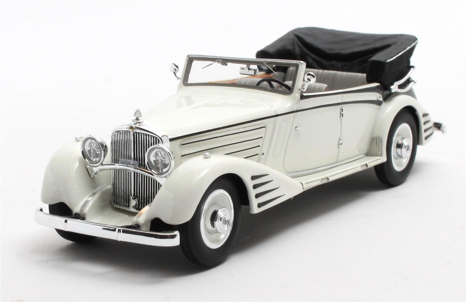 Maybach Zeppelin DS8 Cabriolet Open 1934 Wedding with 2 Figurines 1:43 Matrix Scale Models