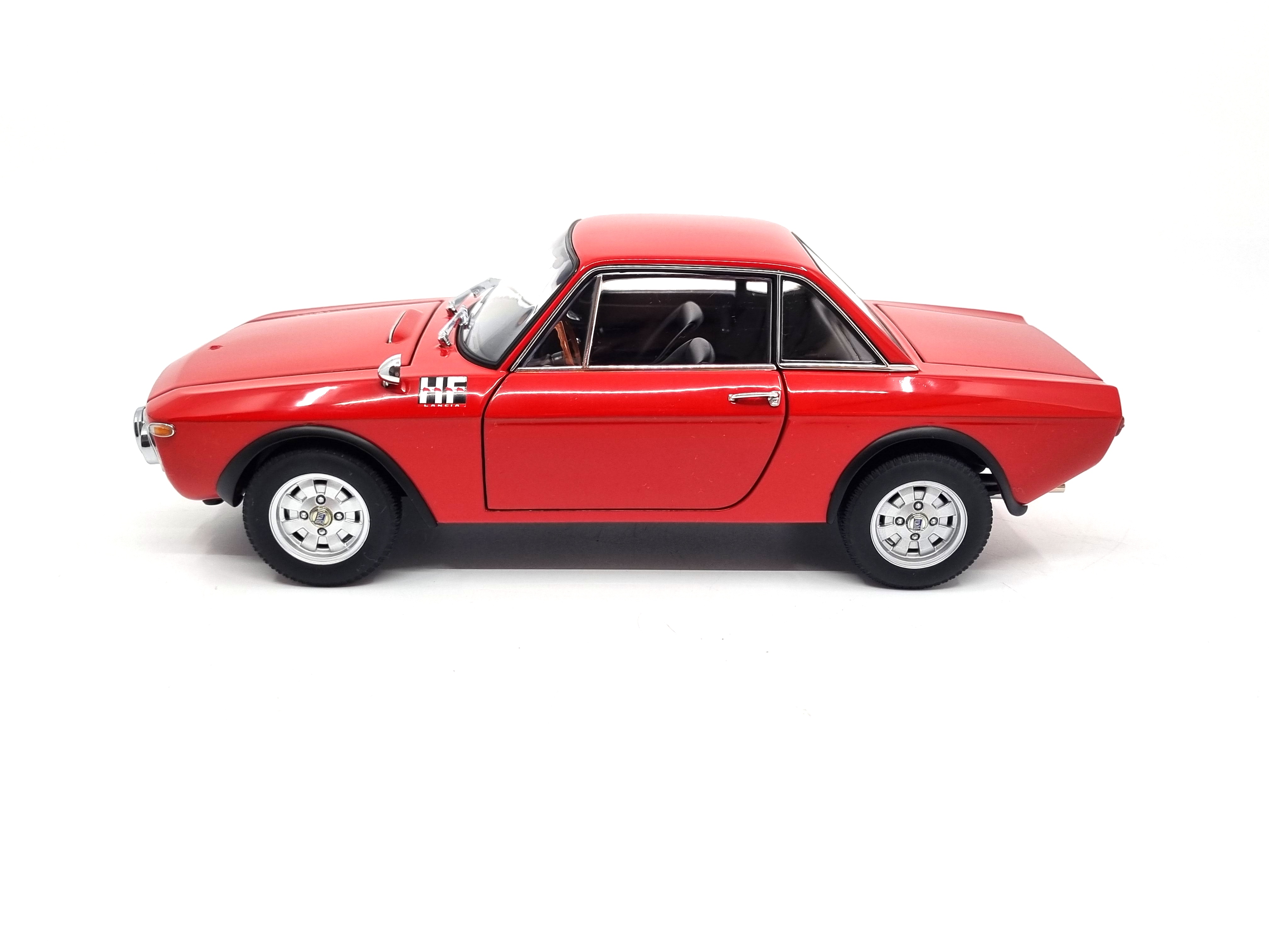 Lancia Fulvia 1.6HF Fanalone 1:18 AUTOart