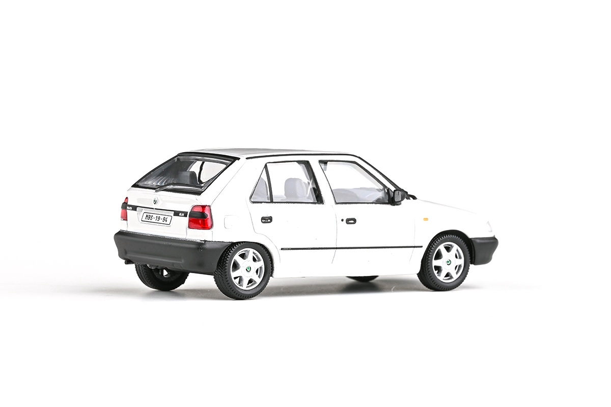Škoda Felicia 1994 bílá 1:43 Abrex