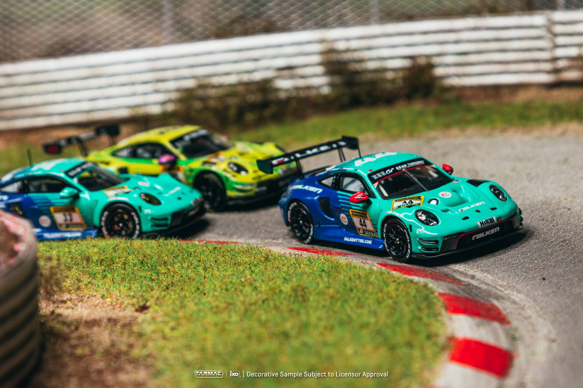 Porsche 911 (992) GT3 R #44 J.Erikssson/T.Heinemann/N.Menzel/M.Ragginger Nürburgring 24H 2024 1:64 Tarmac