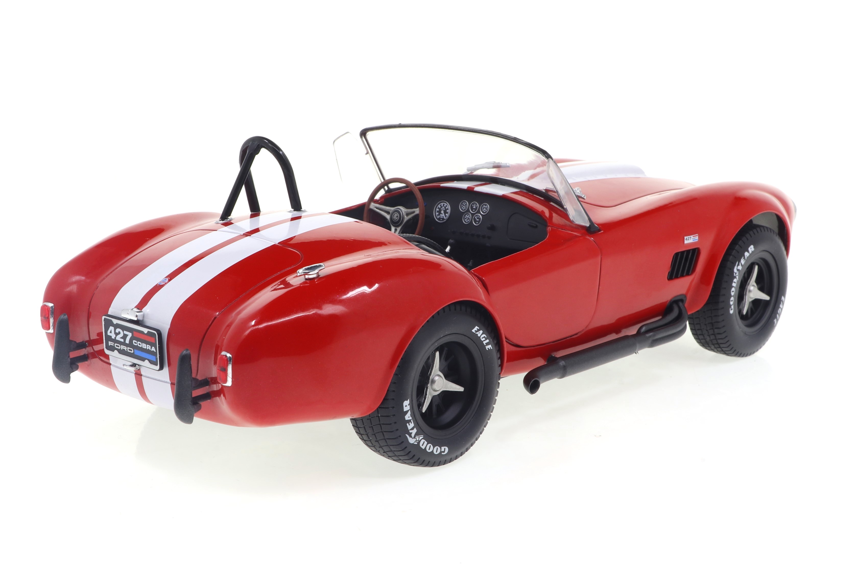 Shelby Cobra 427 S/C 1965 red 1:18 Solido
