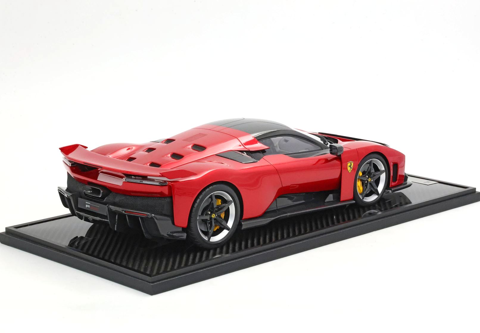 Ferrari F80 Rosso Supercar 1:12 B.B.R.