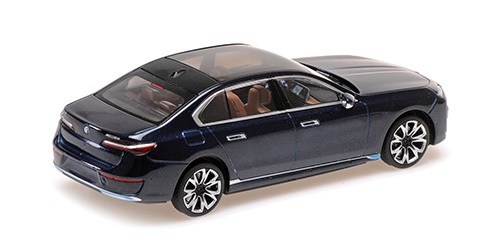BMW I7 2023 blue metallic 1:43 Minichamps