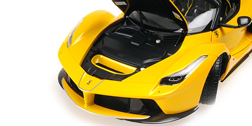 Ferrari LaFerrari Aperta yellow 1:18 B.B.R.