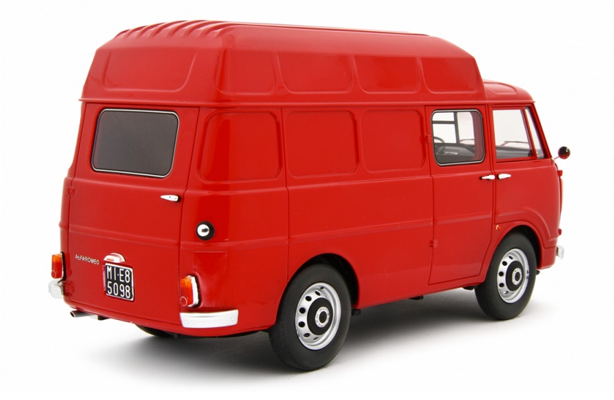 Alfa Romeo F12 High Roof Van 1967 red 1:18 Laudoracing Model