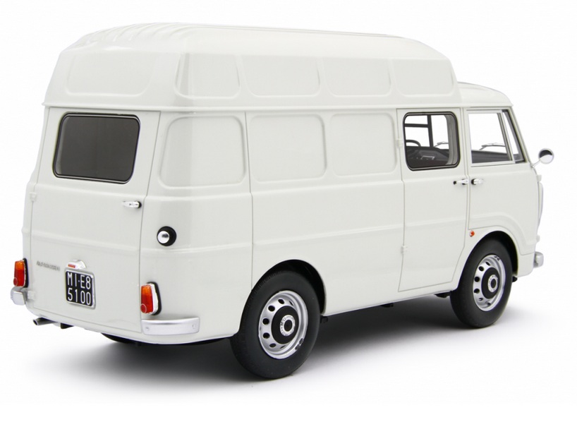 Alfa Romeo F12 High Roof Van 1967 white 1:18 Laudoracing Model
