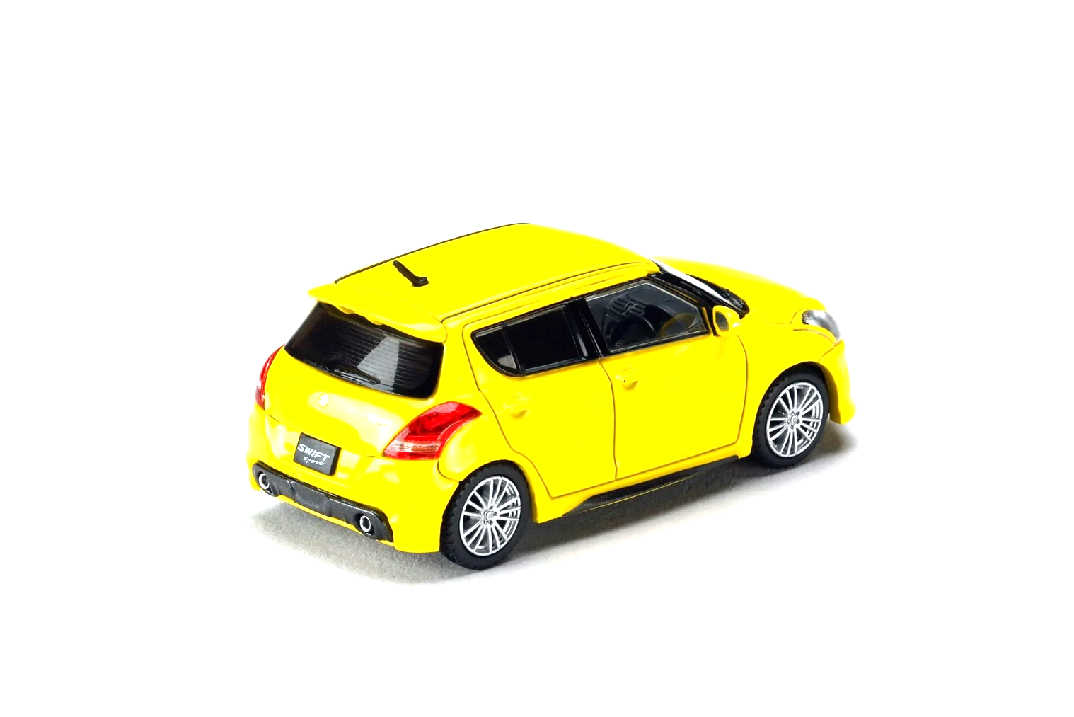 Suzuki Swift Sport ZC32S Genuine Aero Parts champion yellow 1:64 Hobby Japan