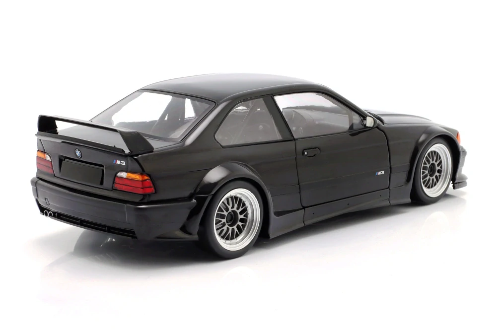 BMW M3 E36 GTR Plain Body Version black 1:18 Werk83