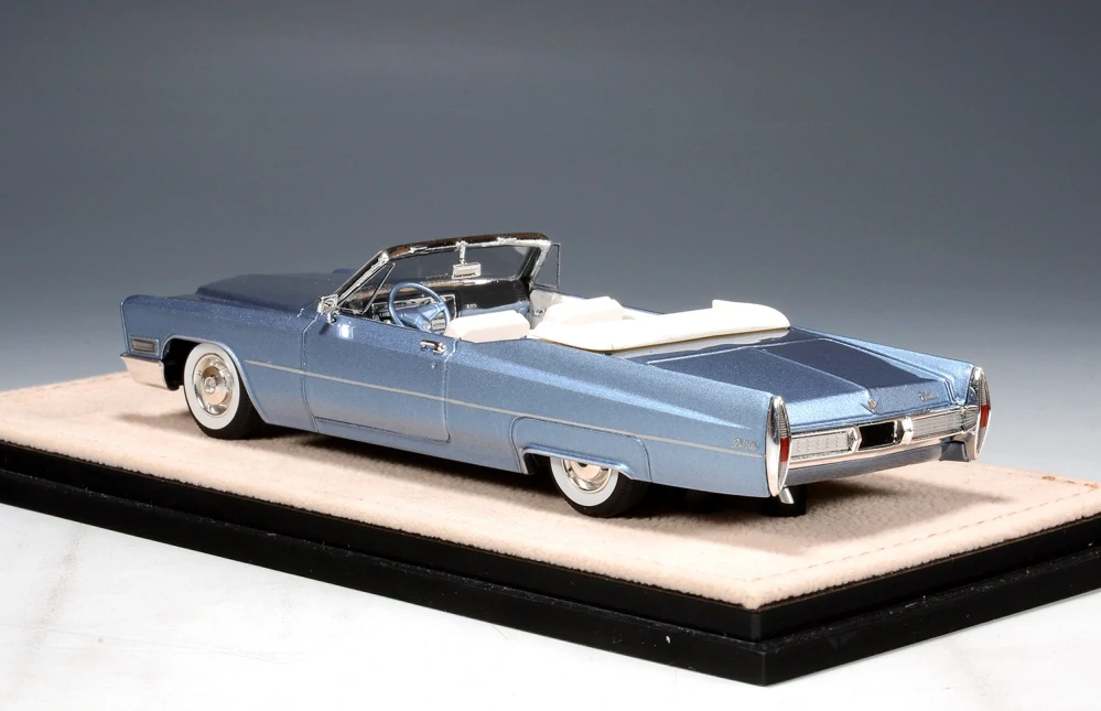 Cadillac De Ville Convertible Open Roof 1967 Marina blue metallic 1:43 Stamp Models