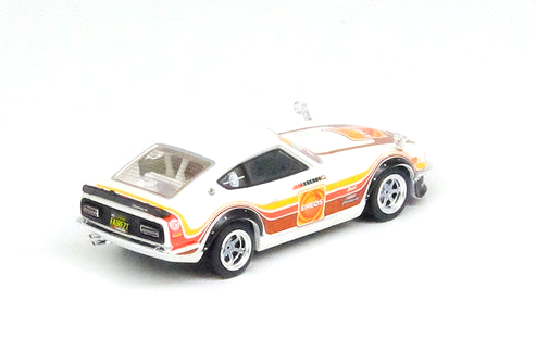 Datsun 240Z *Eneos* Sema Show 2018 white/brown/yellow/red 1:64 Inno Models