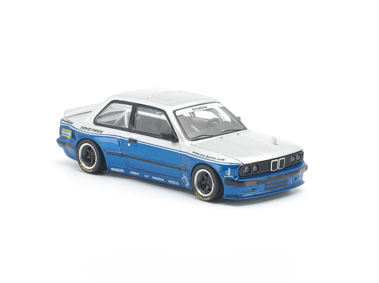 BMW E30 Pandem silver/blue 1:64 Pop Race Limited