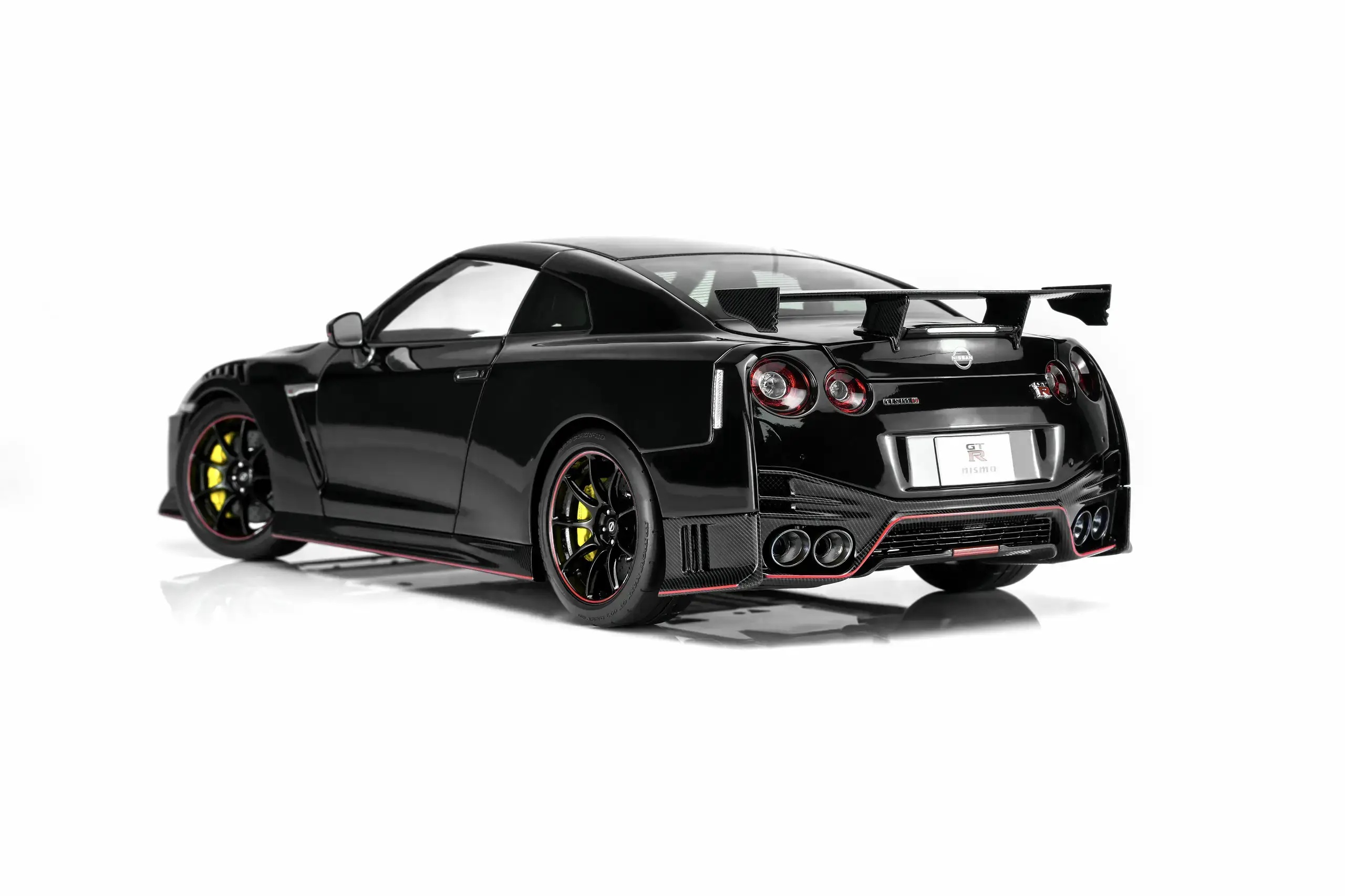 Nissan GT-R Nismo R35 Special Edition 2022 Meteor Flake Black Pearl 1:18 Motorhelix