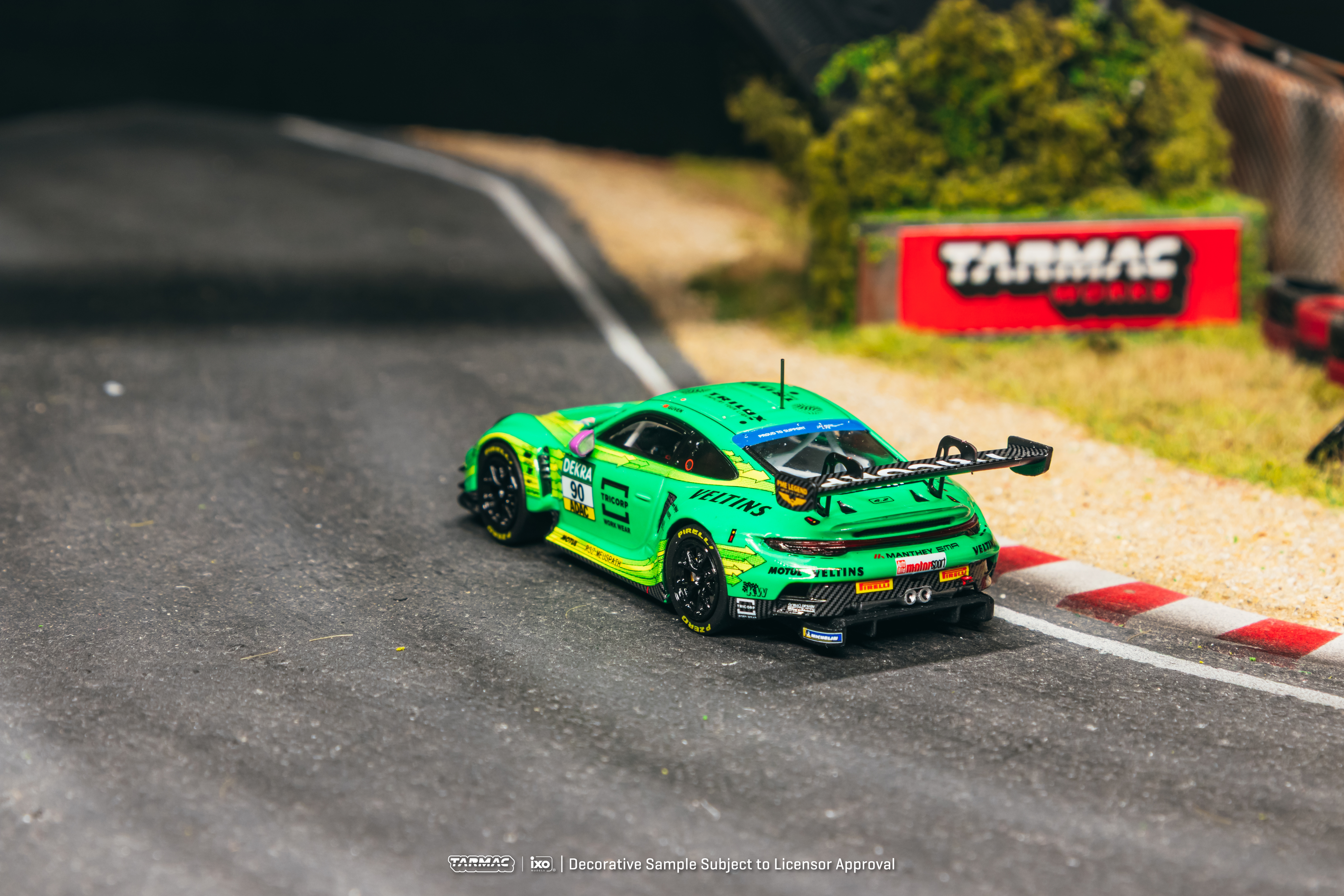 Porsche 911 (992) GT3 R #90 A.Güven DTM Champion 2025 1:64 Tarmac