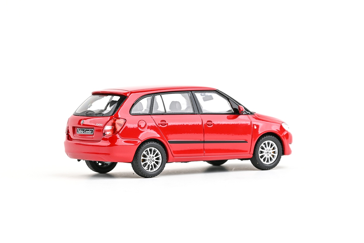 Škoda Fabia II FL Combi 2013 červená corrida 1:43 Abrex