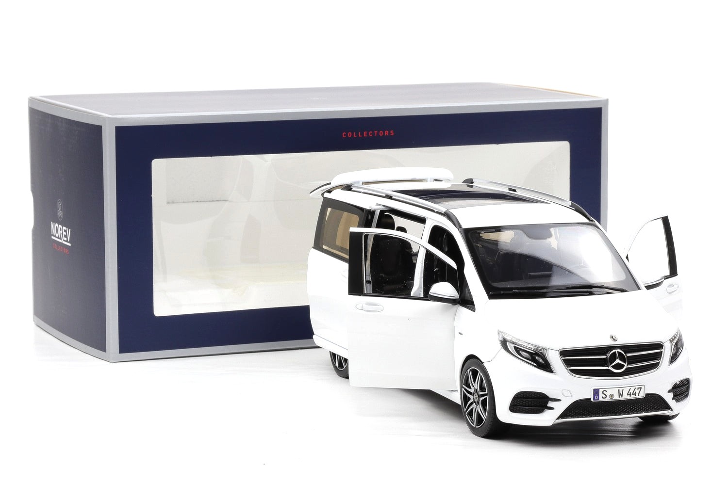 Mercedes-Benz V-Class AMG-Line 2018 white 1:18 Norev