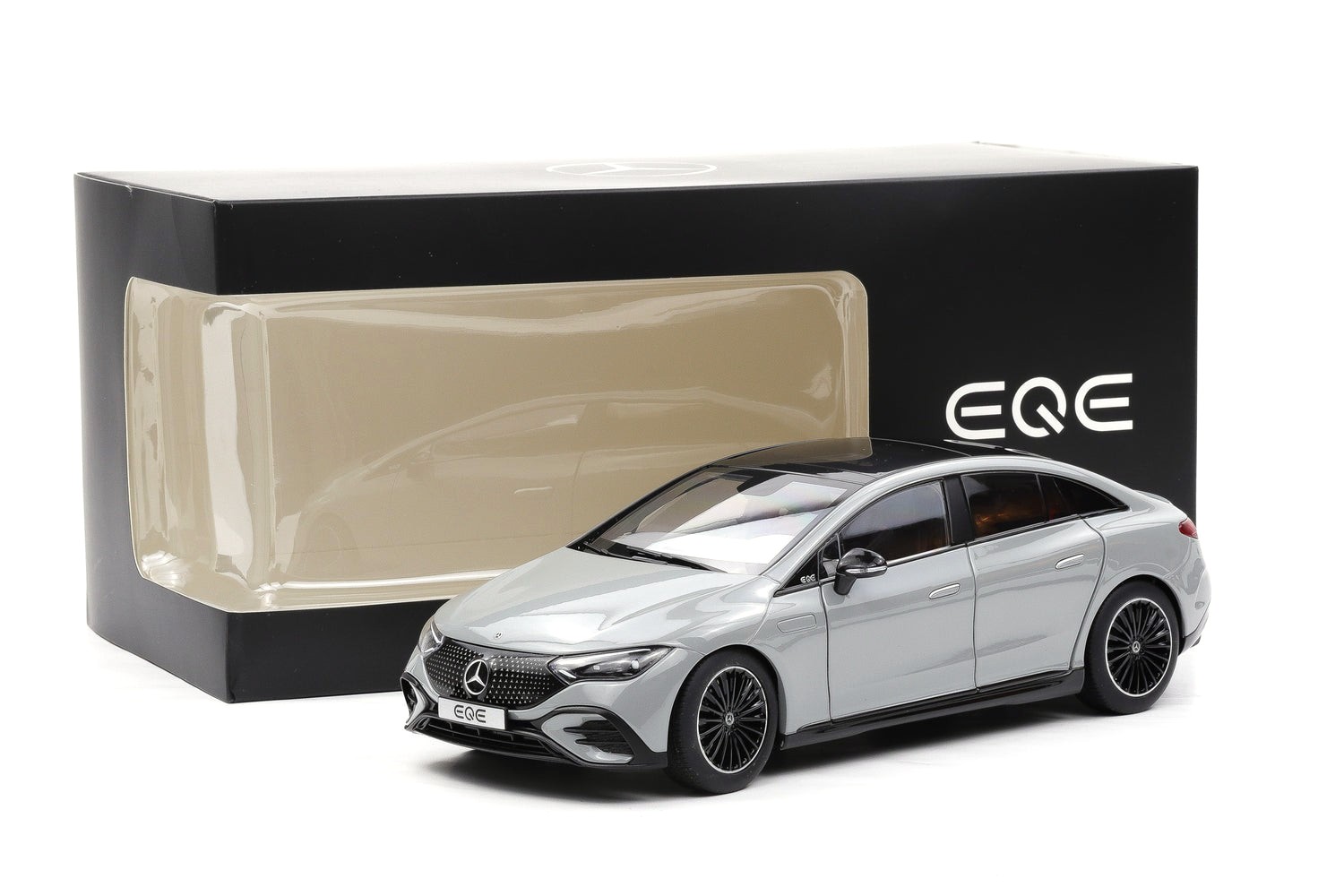 Mercedes-Benz EQE Limousine AMG Line V295 alpine grey 1:18 NZG