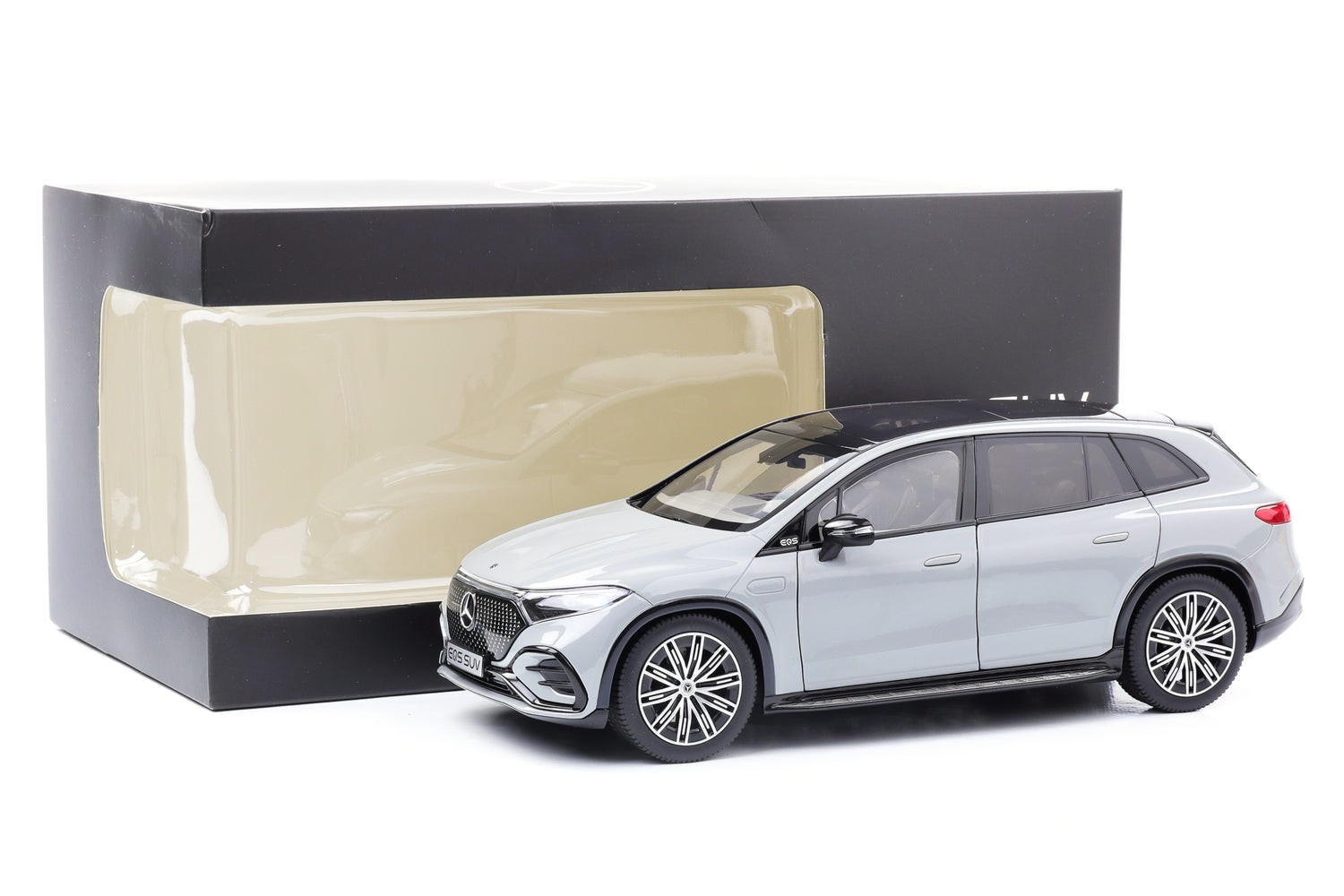 Mercedes-Benz EQS SUV AMG Line X296 alpine grey 1:18 NZG