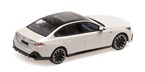 BMW I5 2023 white metallic 1:43 Minichamps