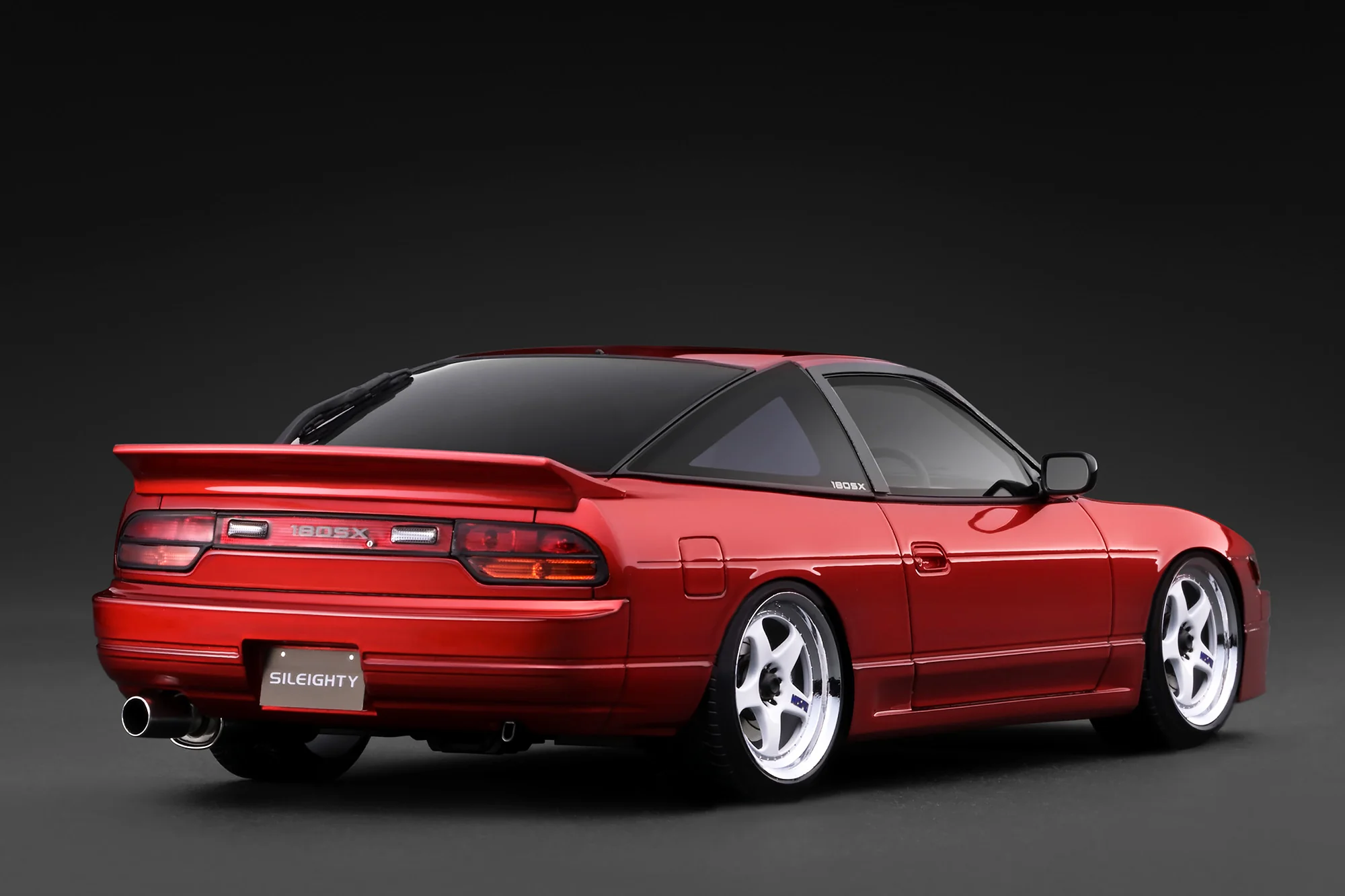 Nissan Sileighty red metallic 1:18 Ignition Model